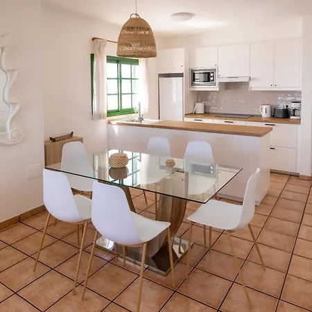 Vakantiehuis Casa Ana Y El Mar - Enamorados Del Mar - En Lanzarote